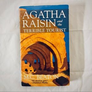 💝Agatha Raisin & the Terrible Tourist M. C. Beaton 6th Book in Series Paperback